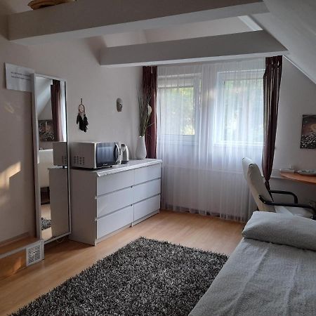 Pokoje Przy Parku Oliwskim Apartment กดัญสก์ ภายนอก รูปภาพ