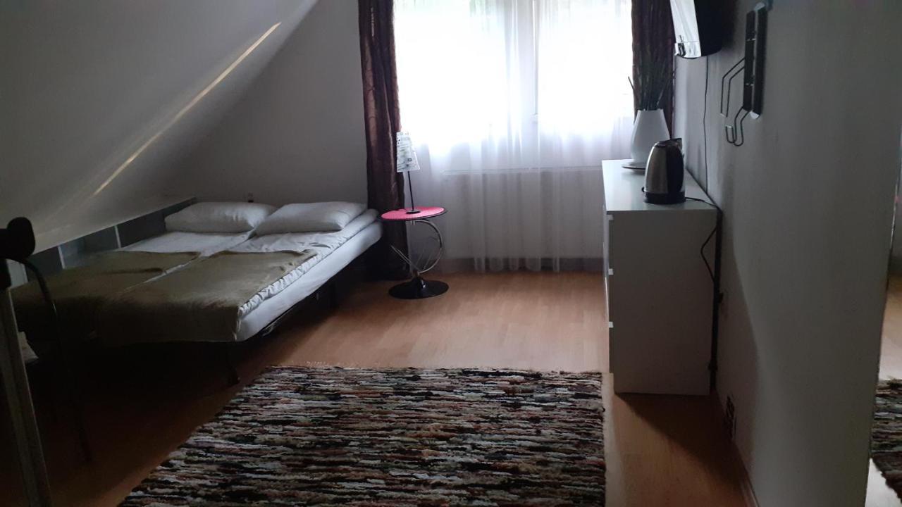 Pokoje Przy Parku Oliwskim Apartment กดัญสก์ ภายนอก รูปภาพ